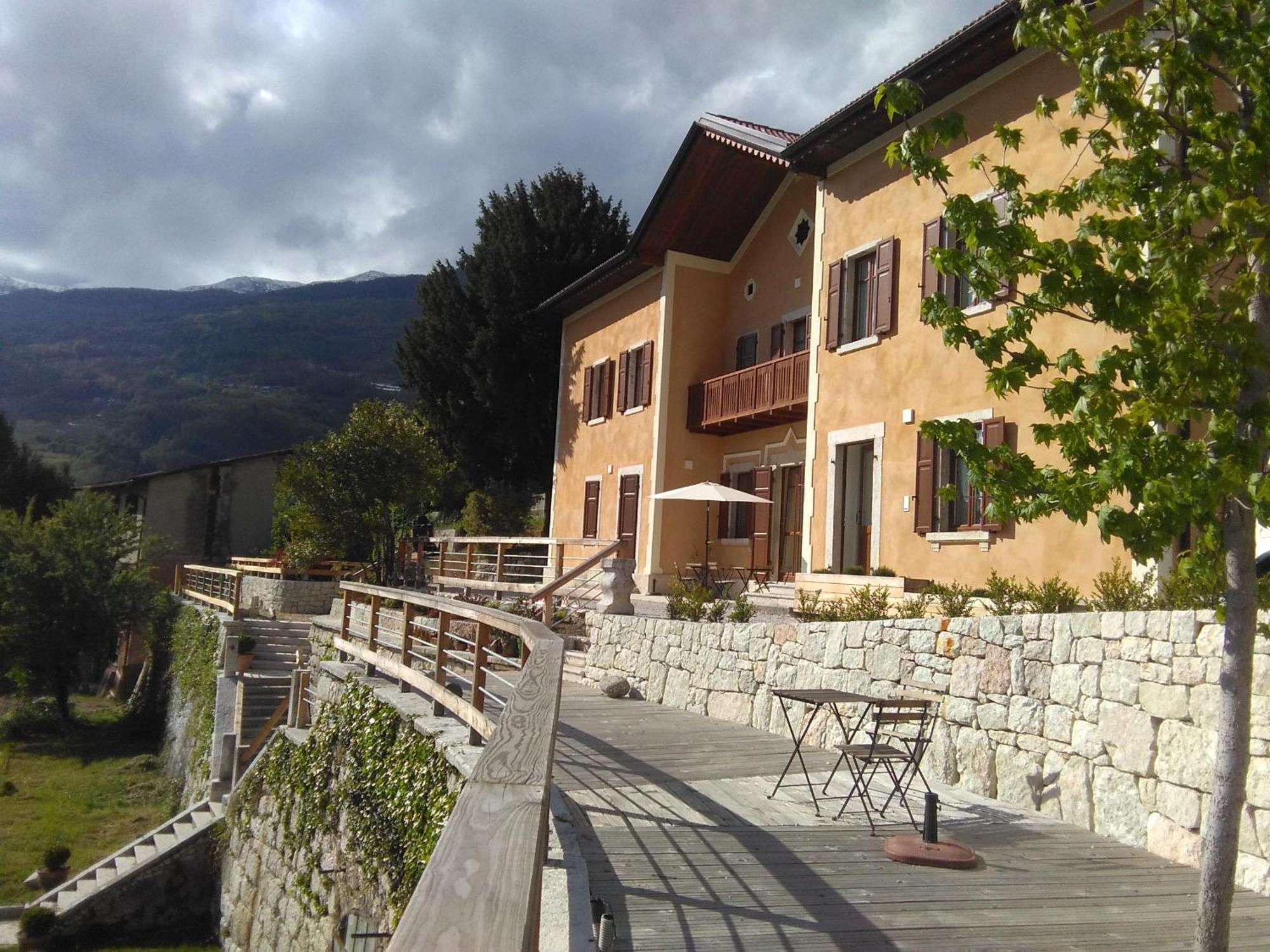 La Villa Degli Orti Borgo Valsugana Buitenkant foto